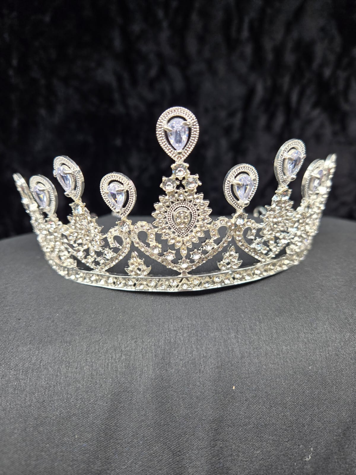 👑 large crown