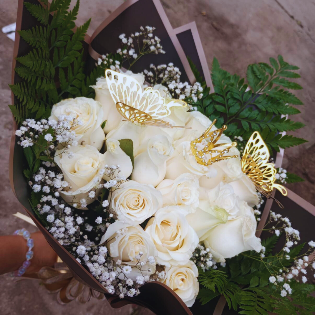 Mini Bouquet 24 Roses Flower with Accessories