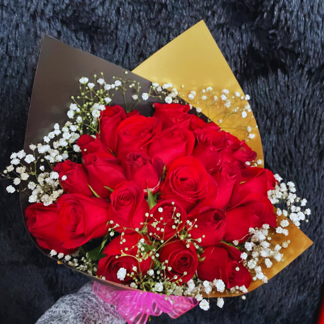 Mini Bouquet 24 Roses Flower Buchon 