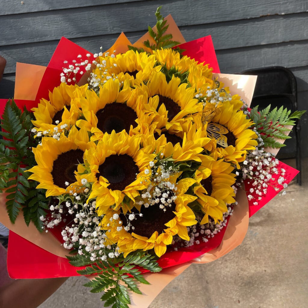 Mini Bouquet 12 Sunflowers Buchon 