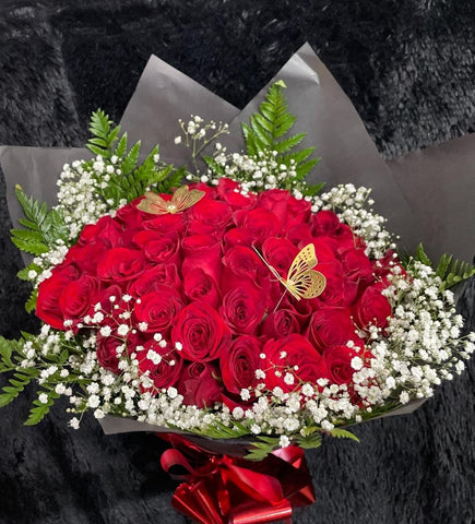 Medium Bouquet 💐50 roses