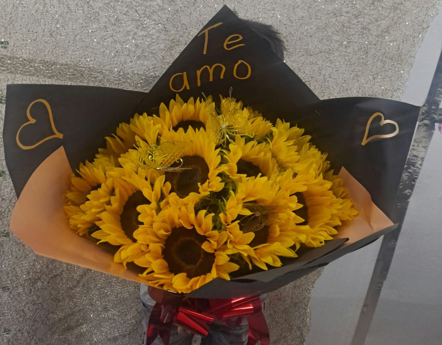 Mini Bouquet 12 Sunflowers Buchon 