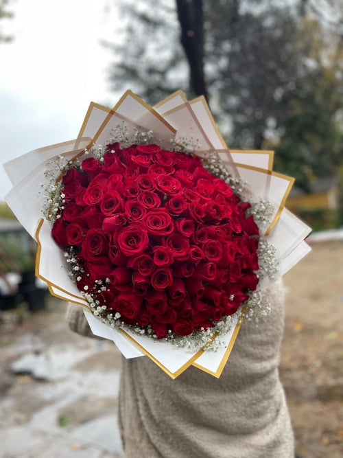 100 Roses Flower Buchon Bouquet 
