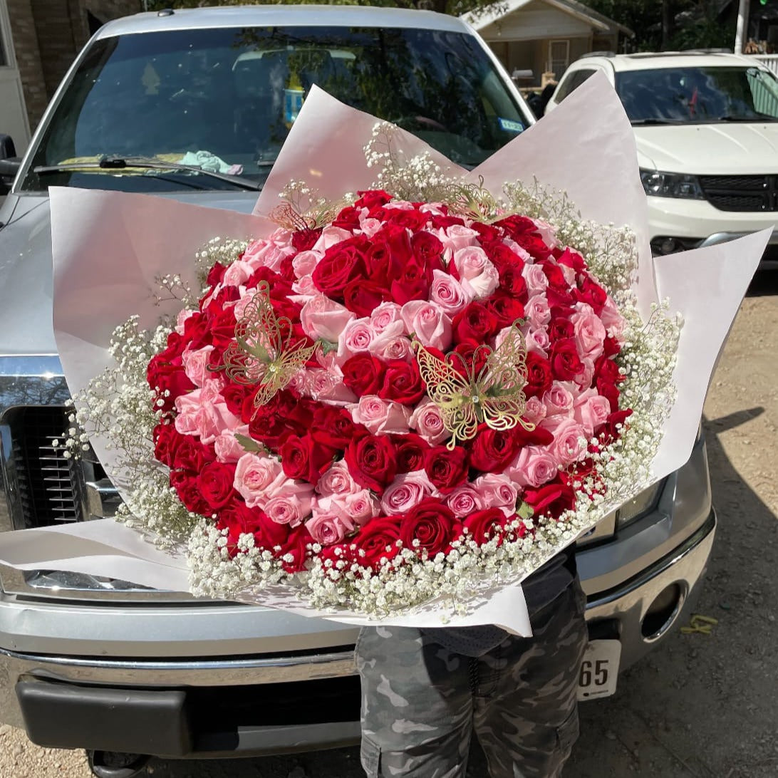 100 Roses Flower Bouquet with Accessories Maps Flowers