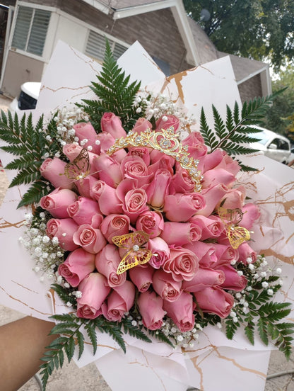 MAXI BOUQUET 💐100 ROSES WHITH DIAMONDS AND ACCESSORIES