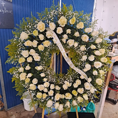 funeral wreath  🕊️✝️