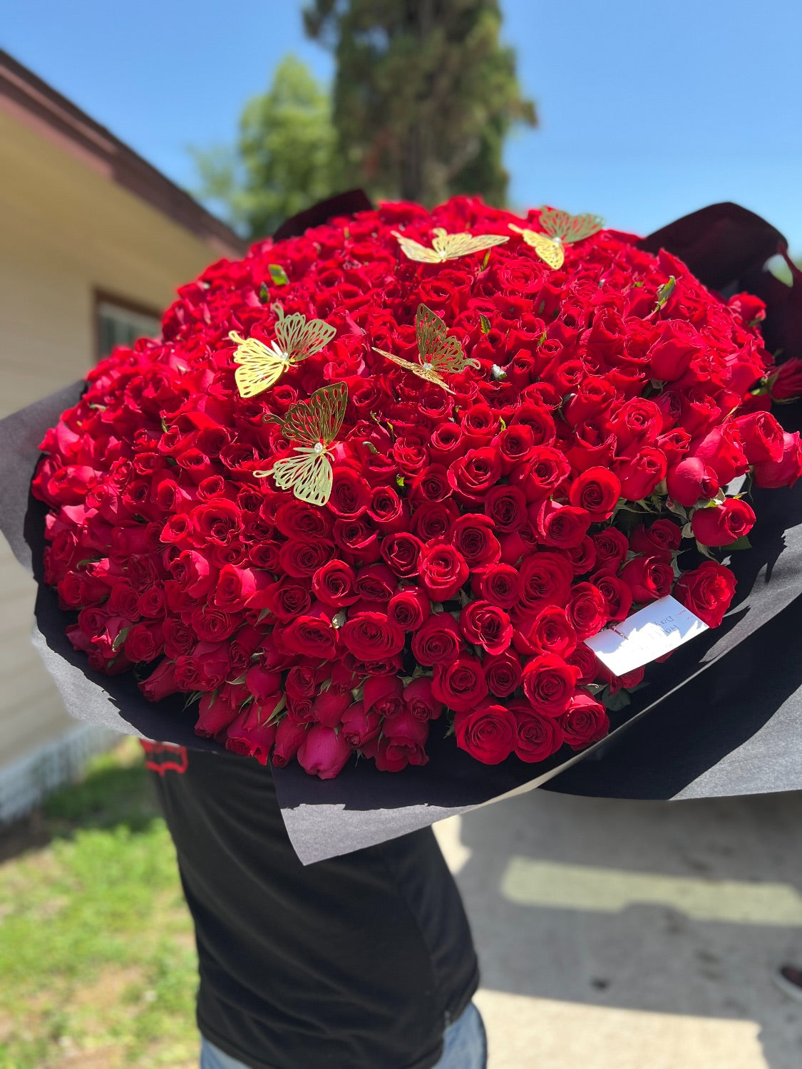 400 Roses Flower Buchon Bouquet In Houston and Dallas
