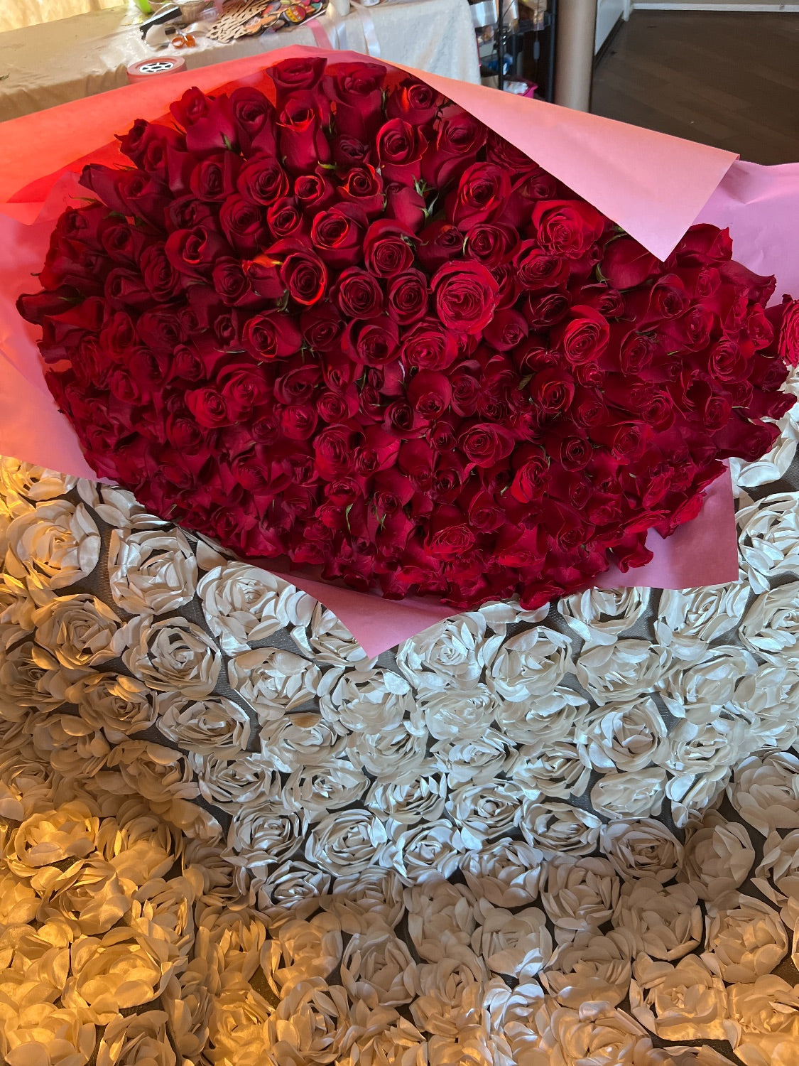 200 Roses Flower Buchon Bouquet In Houston and Dallas